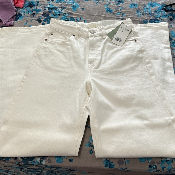 Pants - Picture 2 of 3